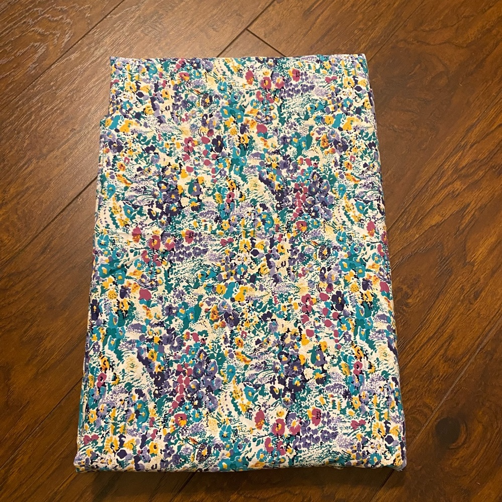 Vintage 90s/2000s floral fabric 7.8 metres